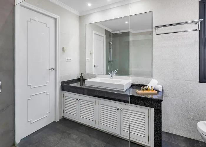 Apartamento Vacation I Aldea Blanca, Luxury Duplex, Sea View, Walking Distance To Puerto Banus