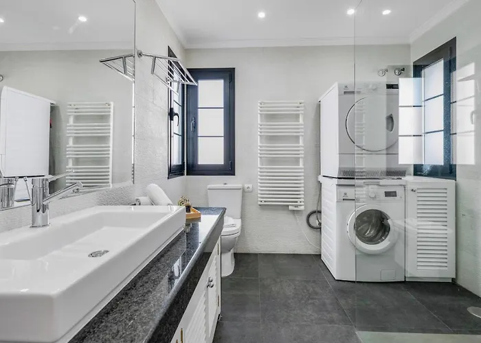 Vacation I Aldea Blanca, Luxury Duplex, Sea View, Walking Distance To Puerto Banus