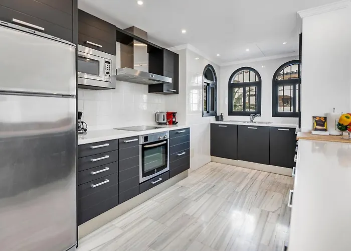 Vacation I Aldea Blanca, Luxury Duplex, Sea View, Walking Distance To Puerto Banus Apartament